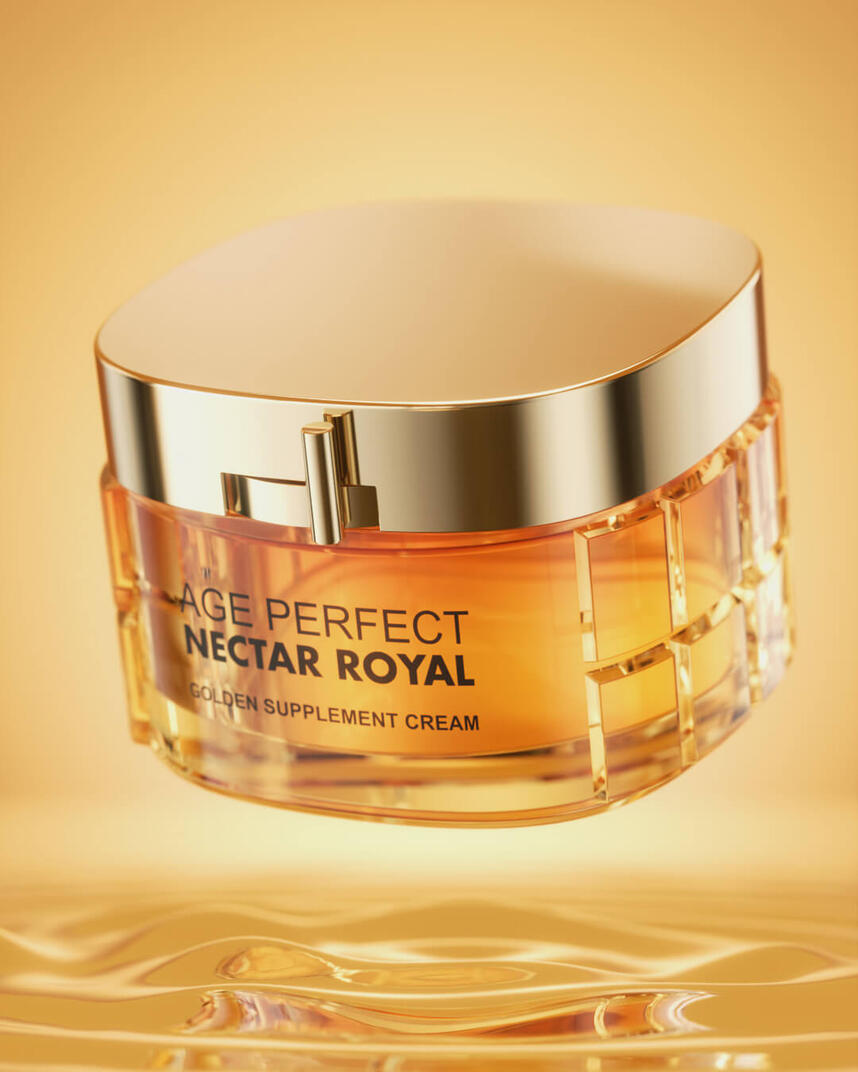 Render 3D — Crema Age Perfect Nectar Royal Render 3D fotorrealista de crema facial Age Perfect Nectar Royal en frasco dorado, iluminación cálida sobre fondo degradado ámbar